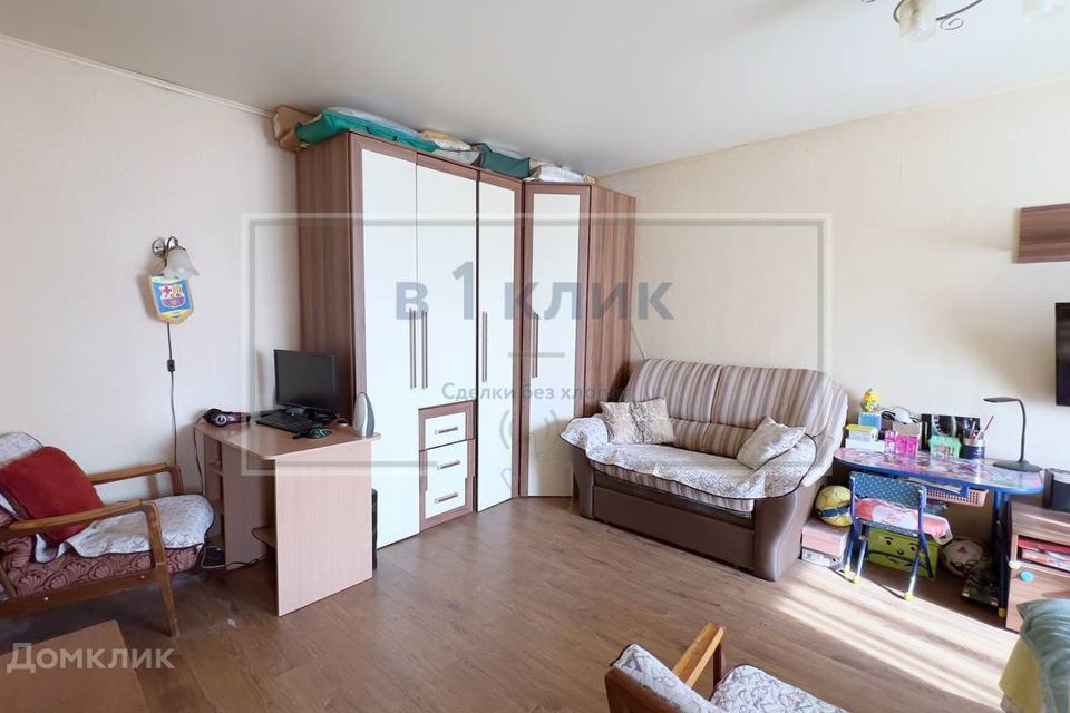 Продаётся 1-комнатная квартира, 32 м²