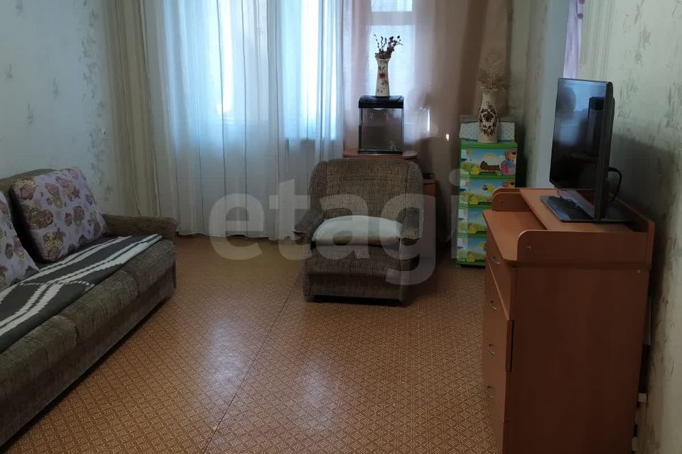 Продаётся 3-комнатная квартира, 54.5 м²