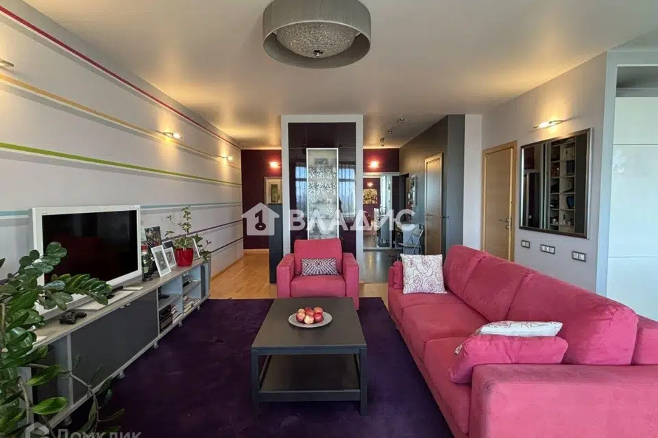 Продаётся 3-комнатная квартира, 99.8 м²