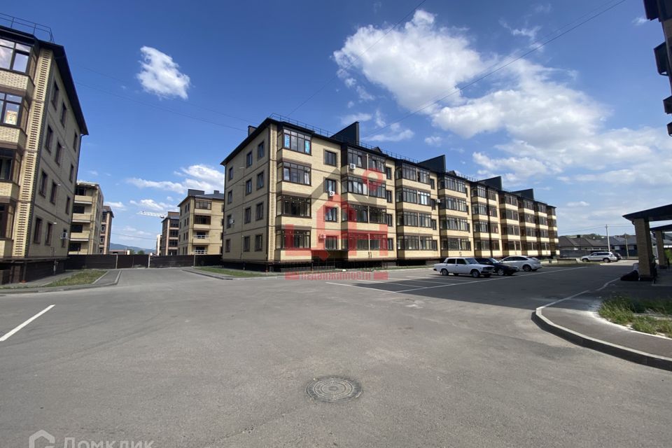 Продаётся 1-комнатная квартира, 47.6 м²