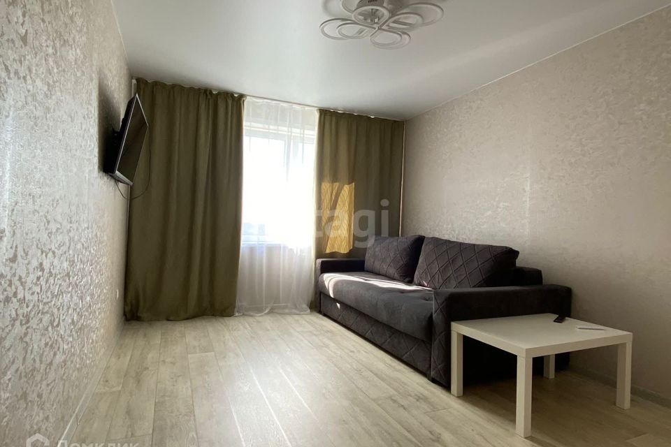 Сдаётся 1-комнатная квартира, 38 м²