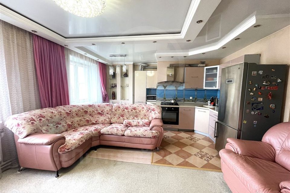 Продаётся 3-комнатная квартира, 85 м²