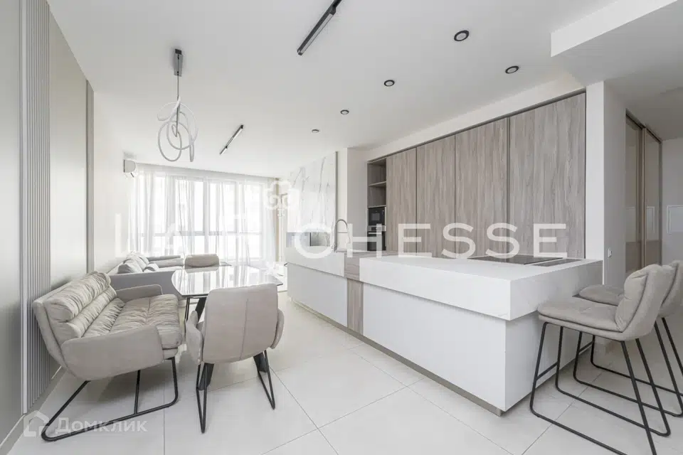 Продаётся 3-комнатная квартира, 115 м²