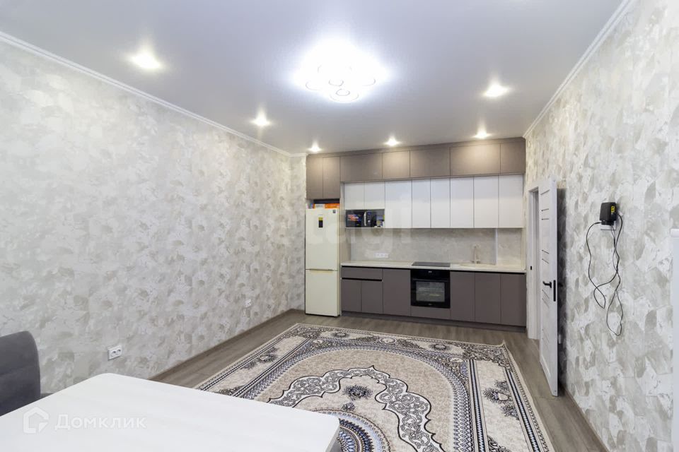 Продаётся 2-комнатная квартира, 56.7 м²