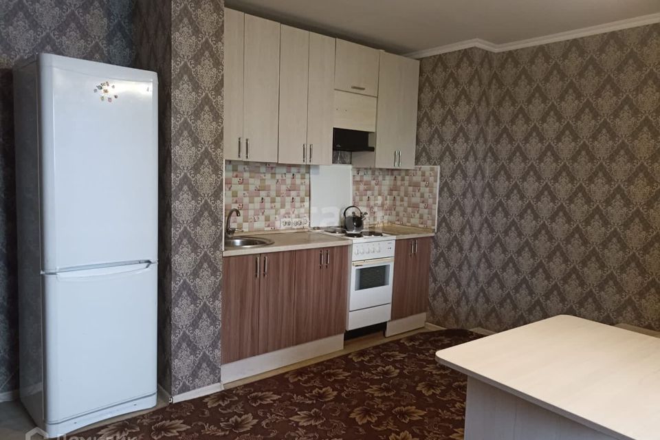 Продаётся 1-комнатная квартира, 42.4 м²