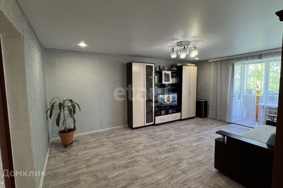 Продаётся 3-комнатная квартира, 67.3 м²