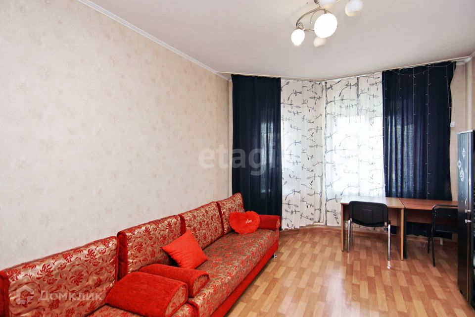 Продаётся 3-комнатная квартира, 71.7 м²