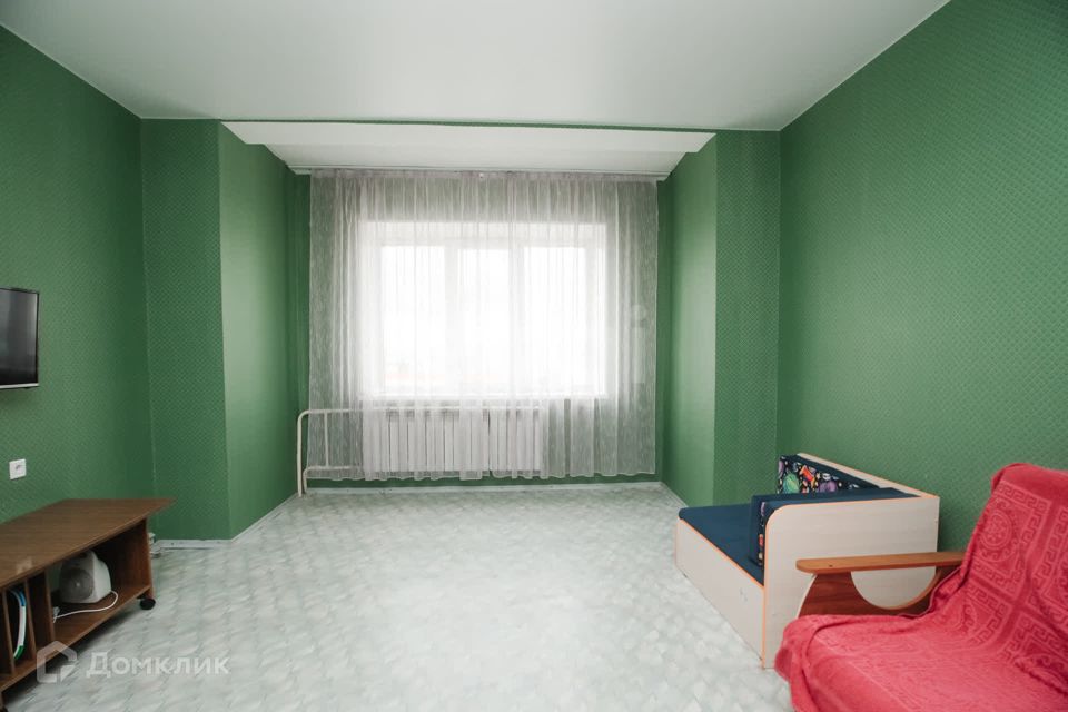 Продаётся 1-комнатная квартира, 41.8 м²