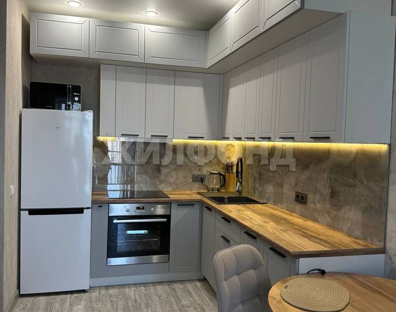 Продаётся 1-комнатная квартира, 37 м²