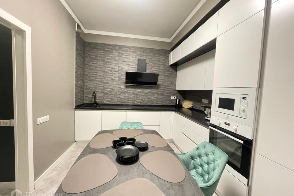 Продаётся 2-комнатная квартира, 68.4 м²