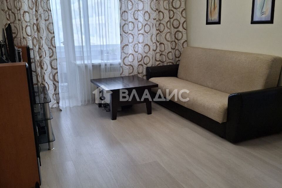 Продаётся 3-комнатная квартира, 51.7 м²