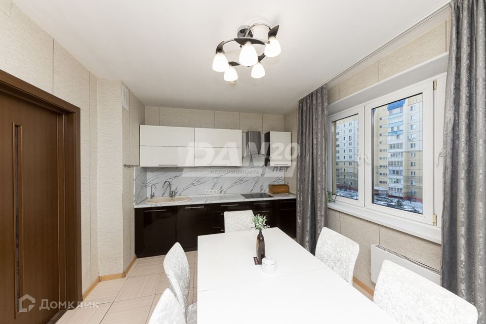 Продаётся 3-комнатная квартира, 104.4 м²