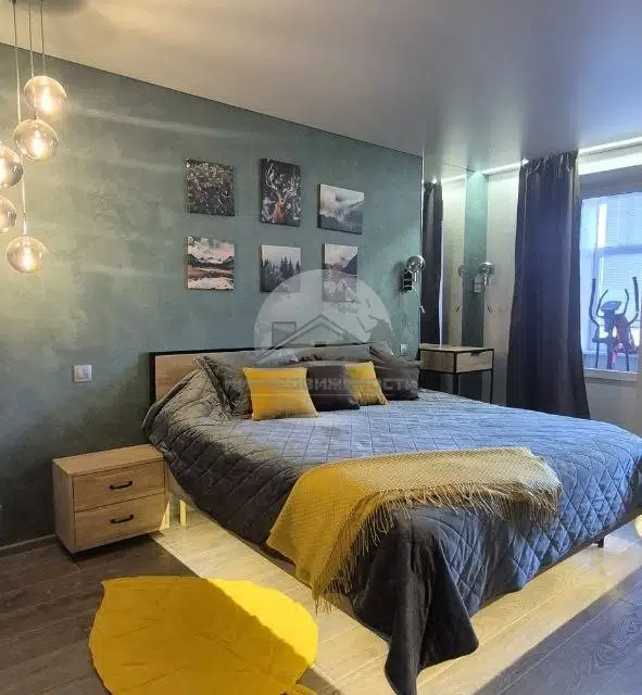 Продаётся 4-комнатная квартира, 132.1 м²
