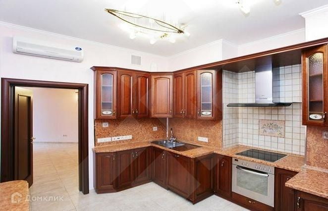 Сдаётся 6-комнатная квартира, 310 м²