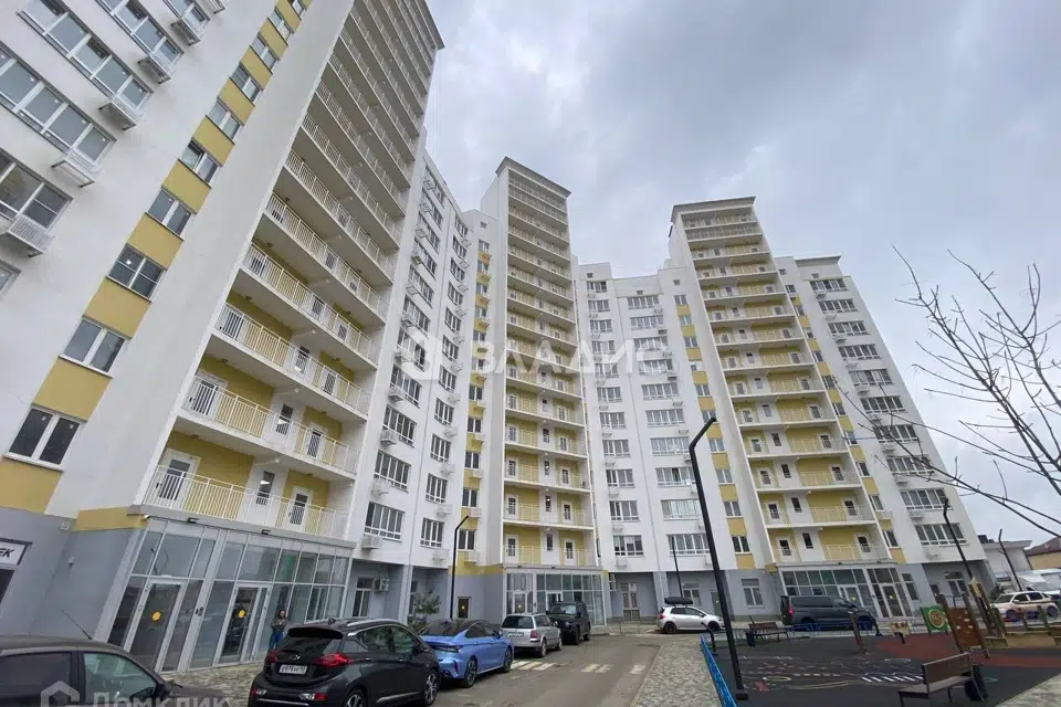 Продаётся 2-комнатная квартира, 65.7 м²