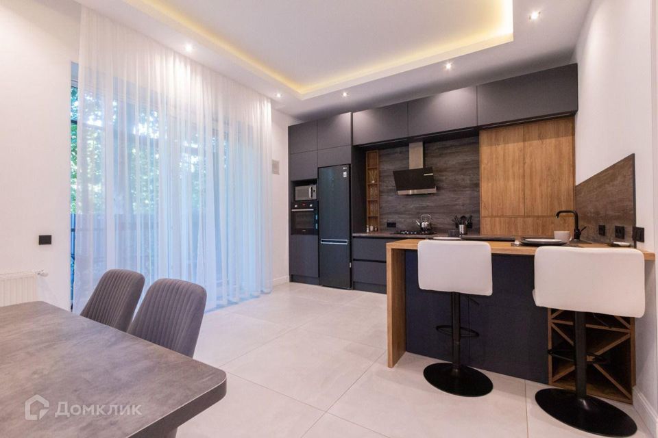 Сдаётся 3-комнатная квартира, 120 м²