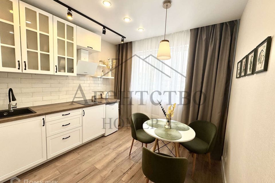 Продаётся 1-комнатная квартира, 33 м²