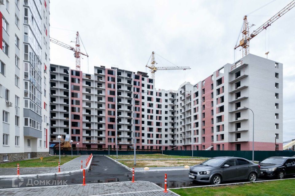 Продаётся 2-комнатная квартира, 82 м²