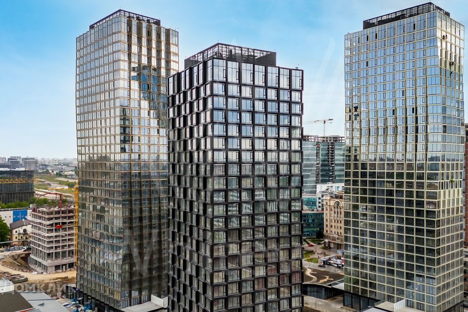 Продаётся 4-комнатная квартира, 122.2 м²