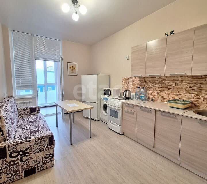 Продаётся 1-комнатная квартира, 45.6 м²