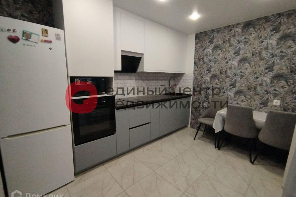 Продаётся 1-комнатная квартира, 40.9 м²