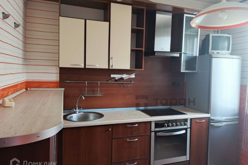 Сдаётся 2-комнатная квартира, 57 м²
