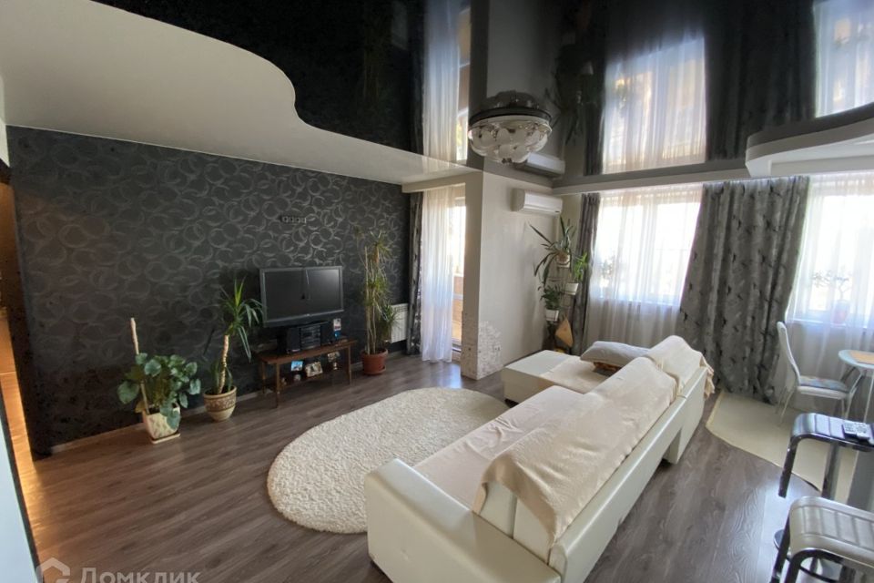 Продаётся 3-комнатная квартира, 95.4 м²