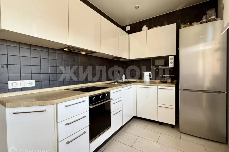 Продаётся 1-комнатная квартира, 44 м²