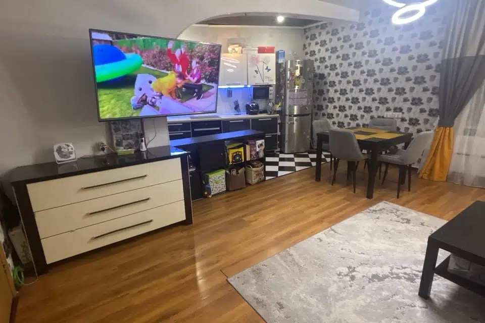 Продаётся 3-комнатная квартира, 77.6 м²