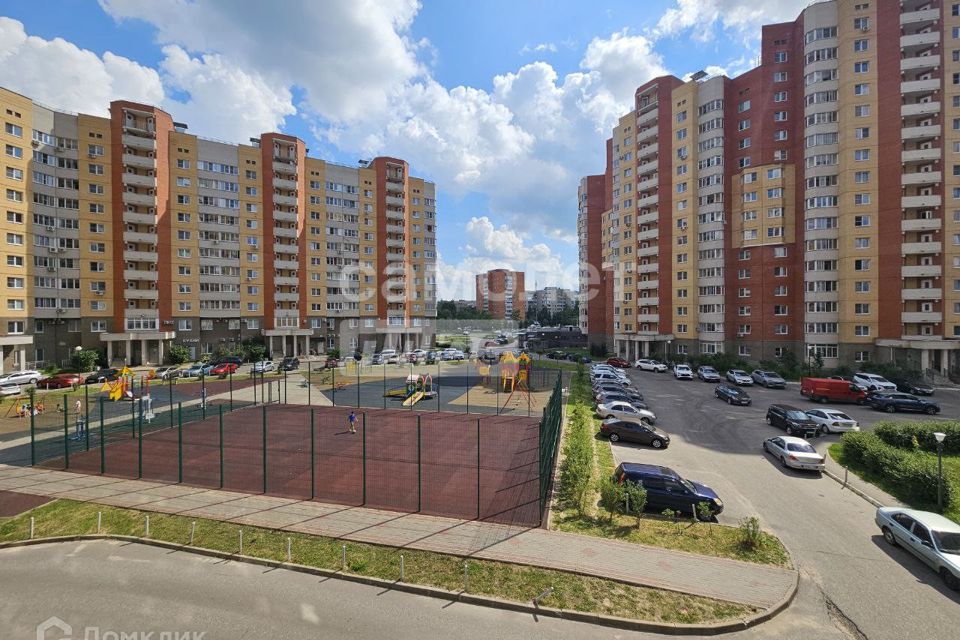 Продаётся 2-комнатная квартира, 72.7 м²