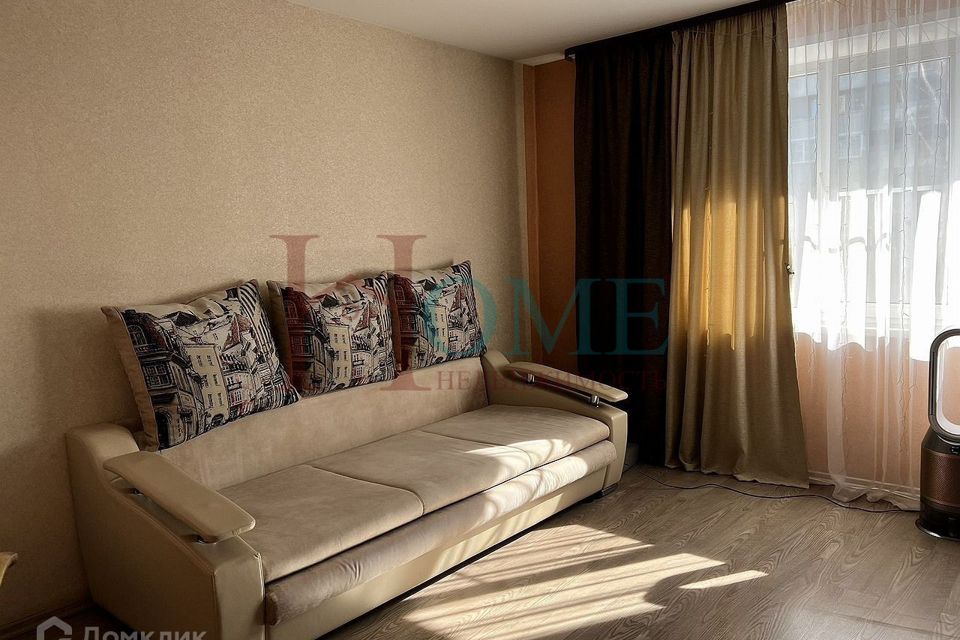 Сдаётся 2-комнатная квартира, 56 м²