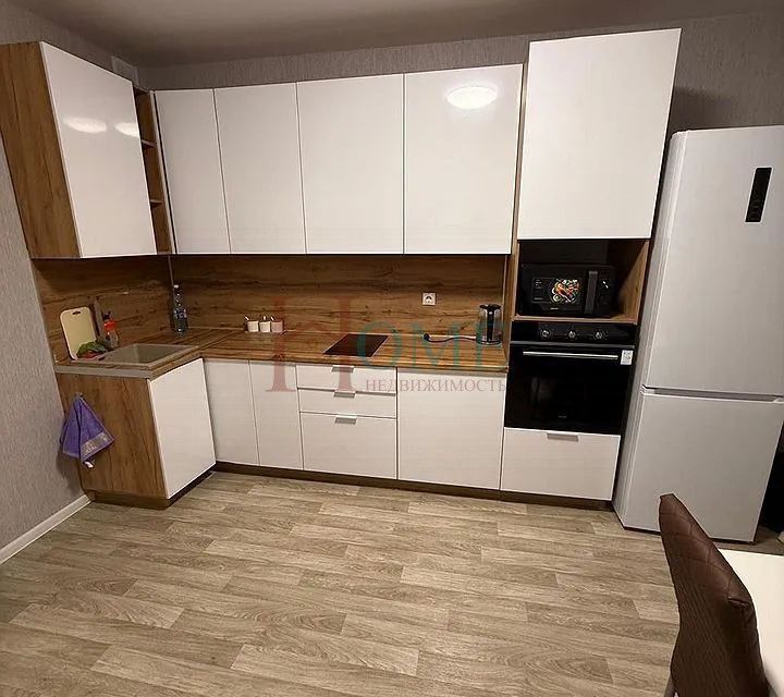 Сдаётся 3-комнатная квартира, 83 м²