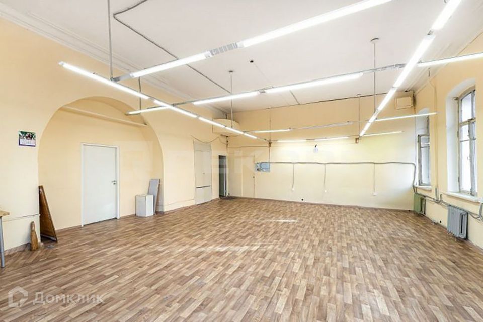 Помещение в аренду великий. Дегтярная улица 5-7. БЦ рассвет. Офис пик в СПБ. Бизнес центр Восход