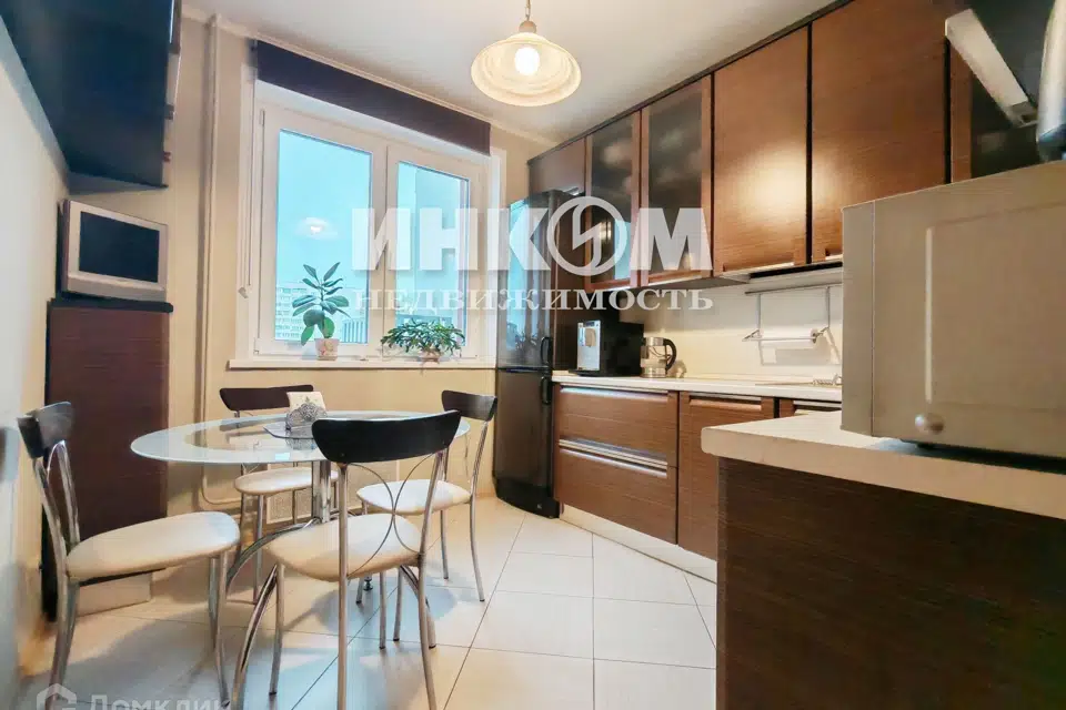 Продаётся 4-комнатная квартира, 84.8 м²