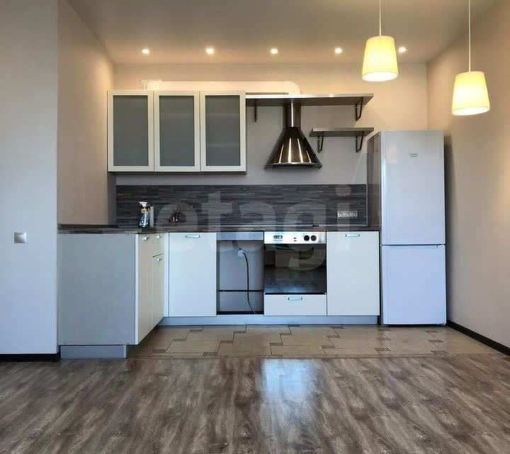 Сдаётся 2-комнатная квартира, 63 м²