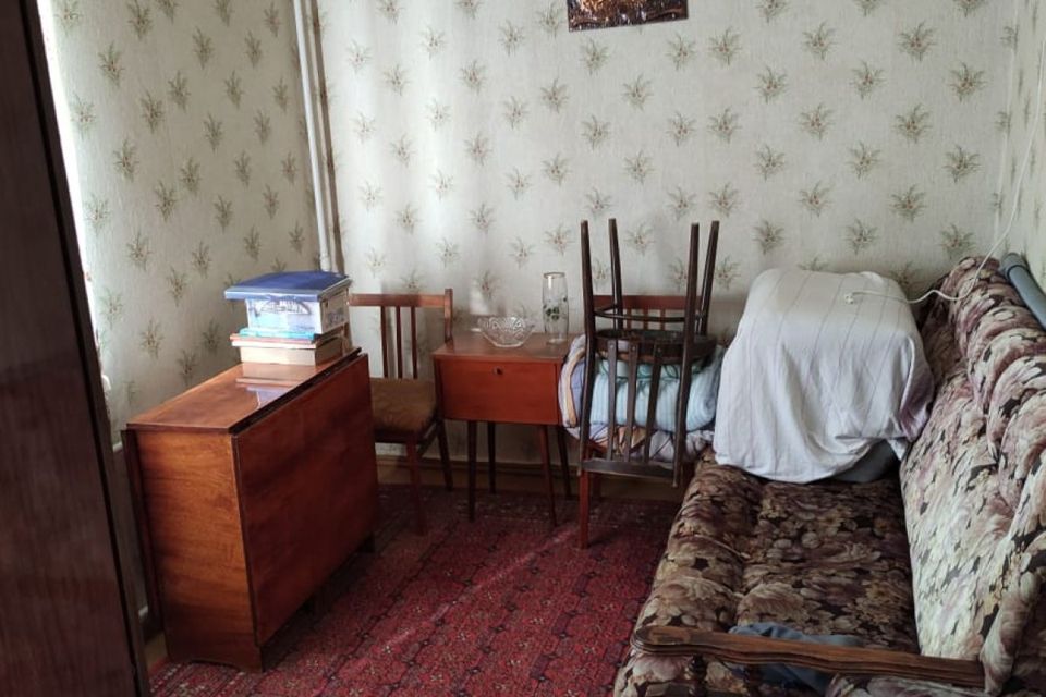 Продаётся 4-комнатная квартира, 59.5 м²