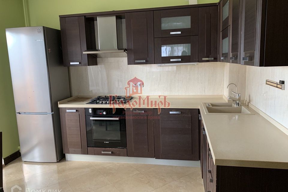 Сдаётся 1-комнатная квартира, 65.7 м²