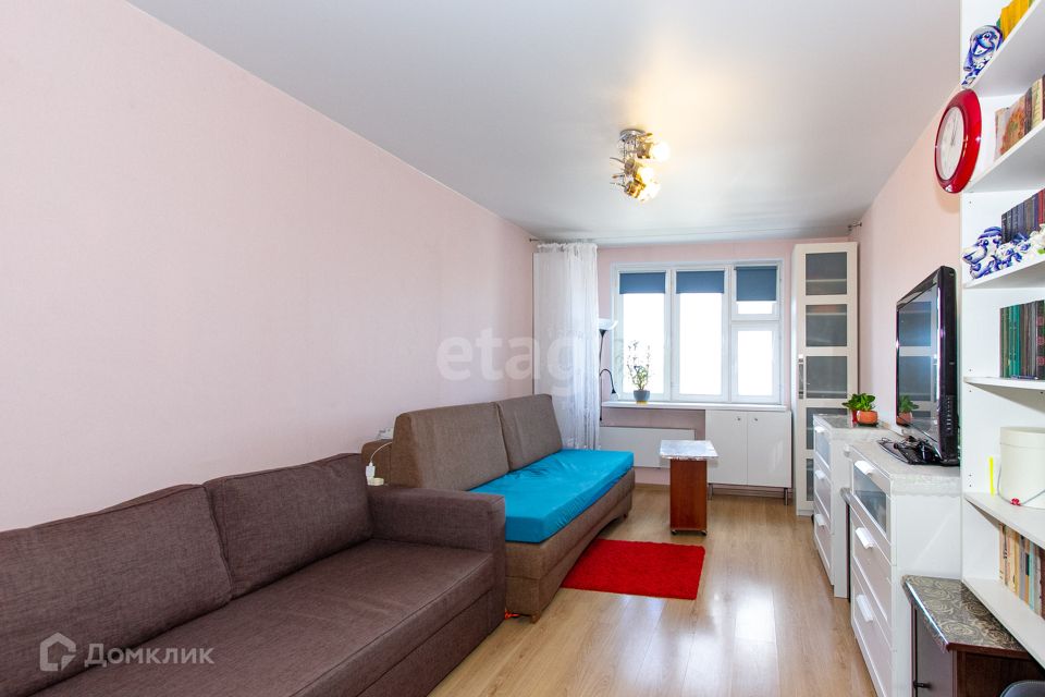 Продаётся 1-комнатная квартира, 42.8 м²