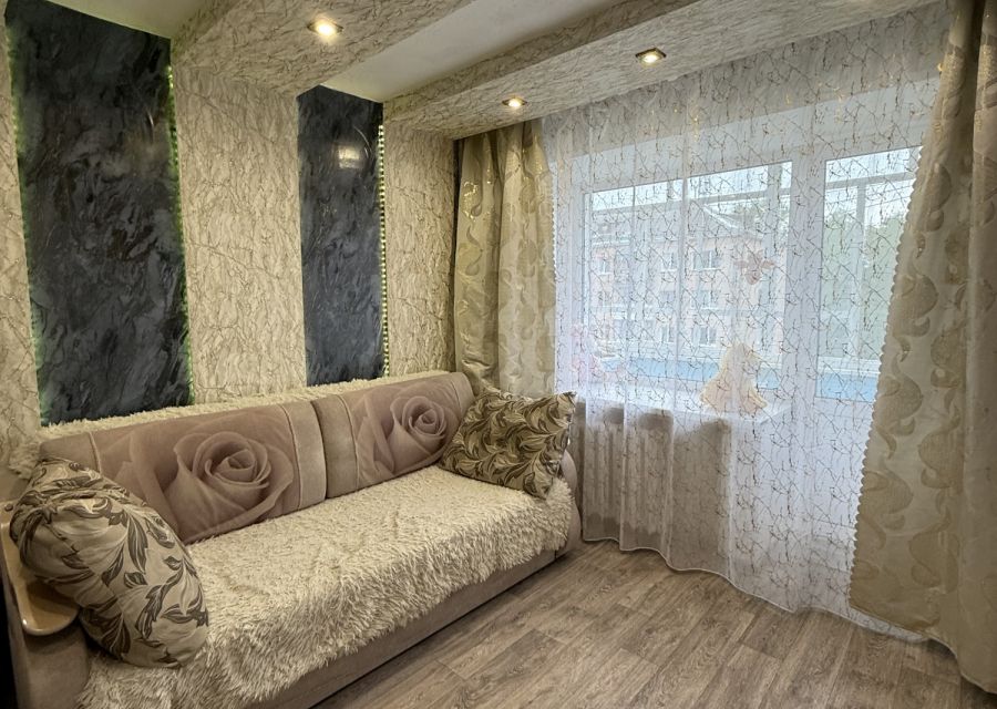 Продаётся 3-комнатная квартира, 56.1 м²