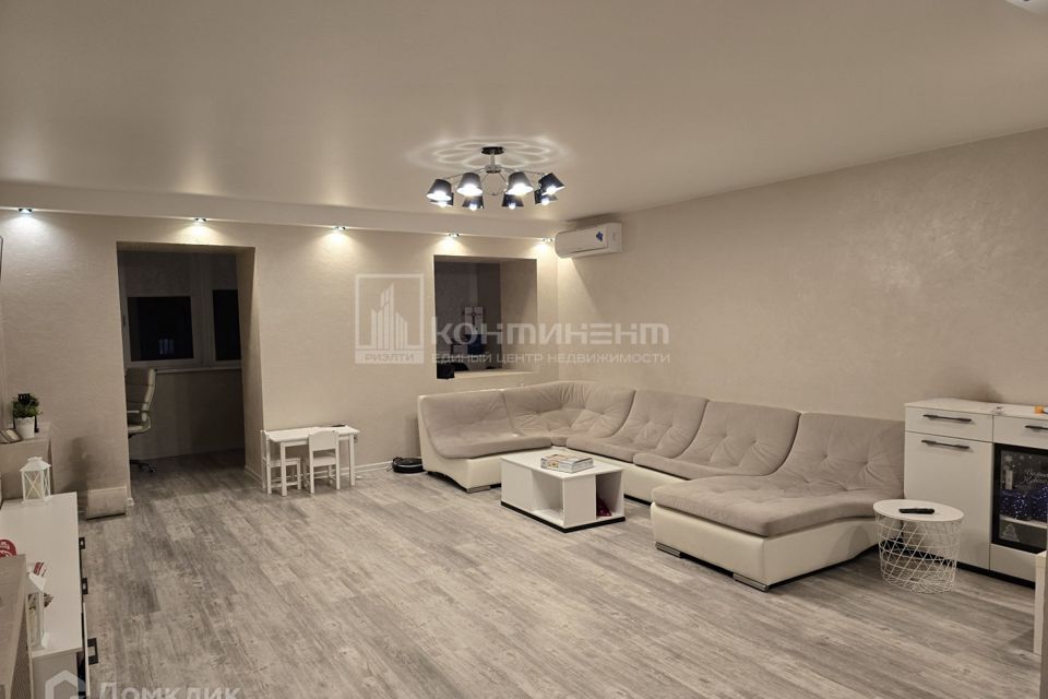 Продаётся 3-комнатная квартира, 100 м²