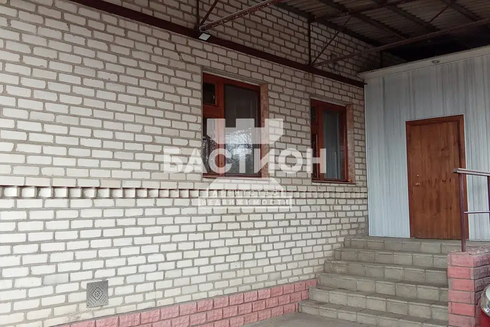 Продаётся 2-этажный дом, 272 м²