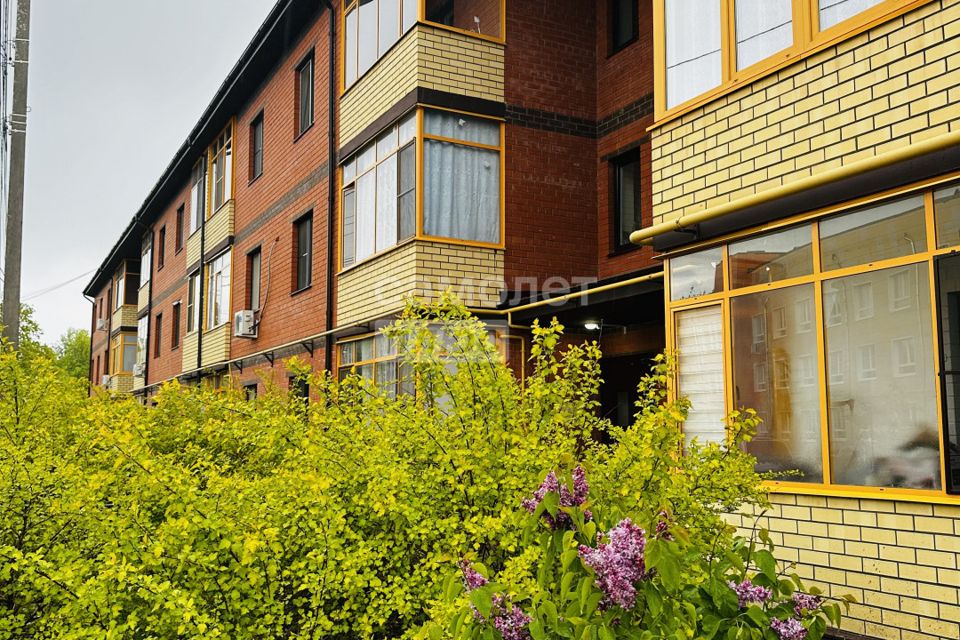 Продаётся 1-комнатная квартира, 56 м²