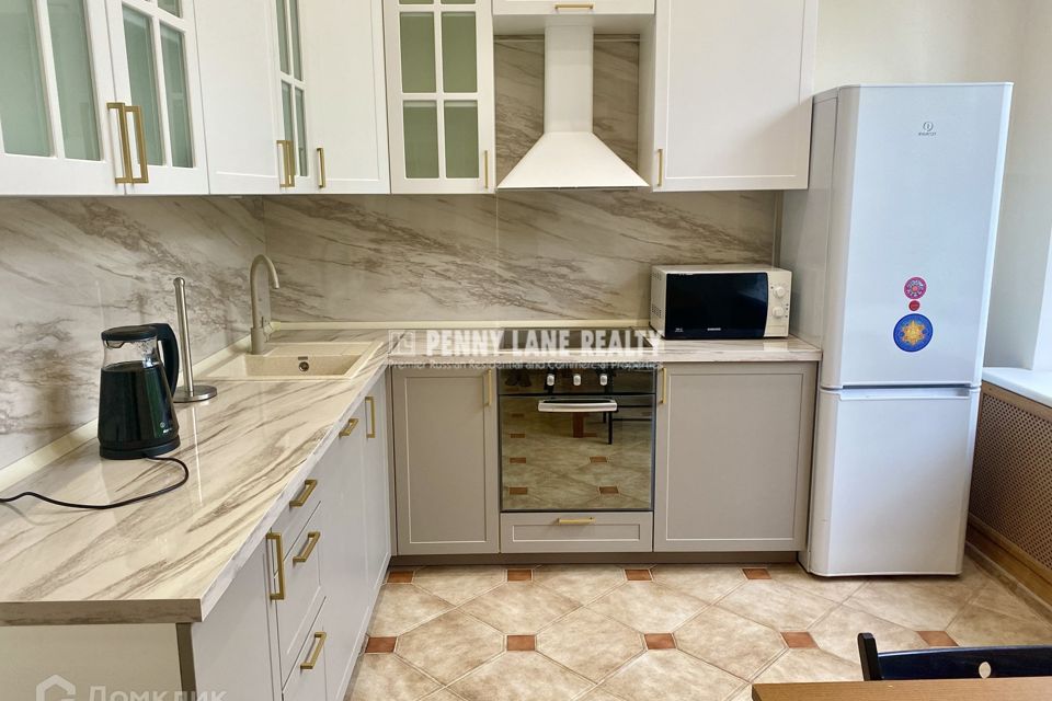 Сдаётся 4-комнатная квартира, 110 м²