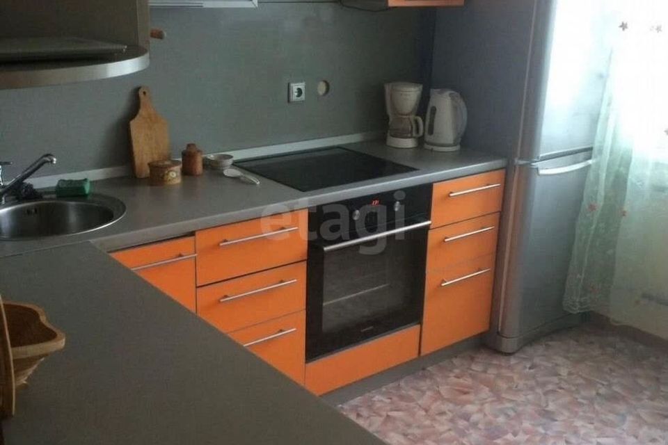 Продаётся 2-комнатная квартира, 62.7 м²