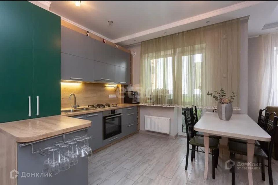 Продаётся 3-комнатная квартира, 77.3 м²