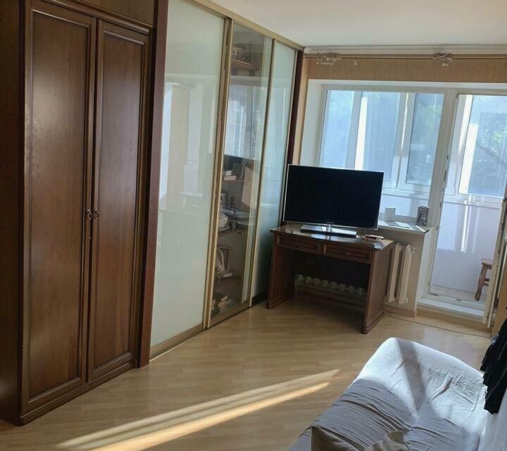 Купить квартиру в Саратове 2х комнатную до 3000000. 4 комнатная саратов
