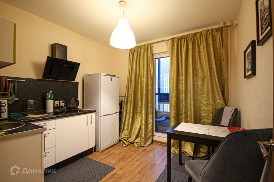 Продаётся 1-комнатная квартира, 37.5 м²