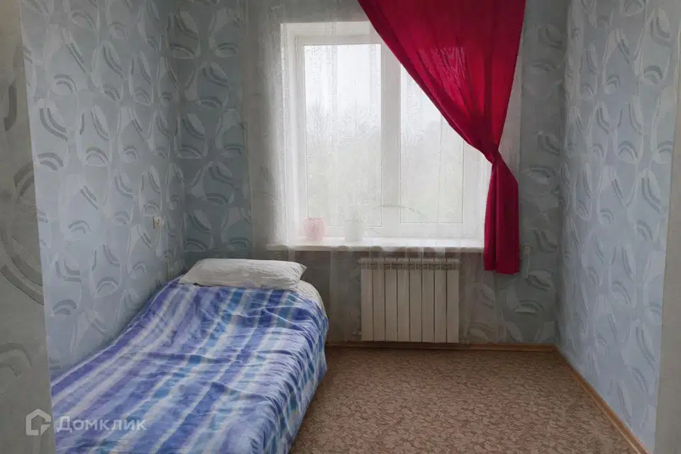 Продаётся 3-комнатная квартира, 52.4 м²