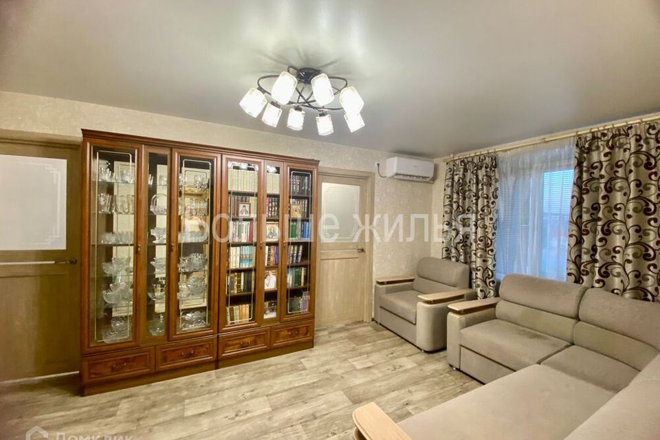 Продаётся 3-комнатная квартира, 61.8 м²