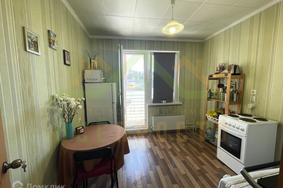 Продаётся 1-комнатная квартира, 37 м²